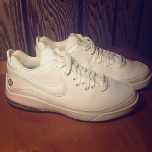 Nike LeBron 7 Low; Size 10